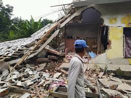 A member of the people's action party, he was a member of the parliament of singapore representing the ang mo kio group representation constituency. 2 Malaysians Killed Many Injured By Earthquake Triggered Landslide On Lombok Se Asia News Top Stories The Straits Times