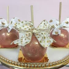 Black And Gold Candy Apples Candy Apples Sadiebabysweets Com Gold Candy Candy Apples Apple Rose Gold
