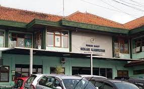 Kuningan, didukung oleh seorang profesional dokter spesialis yaitu dr. Rumah Sakit Rs Umum Sekar Kamulyan Goalkes