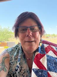 TWIN PINES NEEDLERS: Nature inspires all kinds of art. MDC Education  Consultant Sara Bradshaw is shown here assisting Alice Neal with a  prairie-chicken-themed quilt-block pattern at Twin Pines Conservation  Education Center in