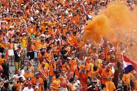 La 'marea naranja' llega ahora a Kansas City