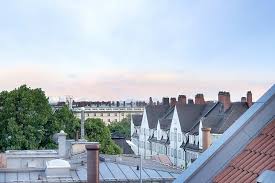 Suchen sie eine wohnung mit blick auf das grüne aber doch zentral?in einem vermieteten zustand?dann sind sie hier richtig!diese wohnung be. Spektakulare Dachterrassen Wohnung Mit Panoramablick