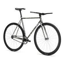 The Silver Smoke Finish Draws Inspiration From Paint Techniques Of The Early 90 S This Metallic Silver Base With Smoke Contra Paint Bike Fixie Bike Urban Bike