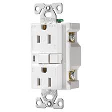 If there is an issue, the trr may be defective and should be replaced. 125 Vac 15 A Tamper Resistant Receptacle 2 Poles 3 Wires Trafci15w K L Rona