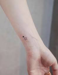 Here you will get all the answers of your queries and you will learn a lot about small tattoo ideas and designs for girls. 35 Cute Small Tattoo Design Ideas For Woman Page 7 Of 35 Latest Fashion Trends For Woman Unique Tattoos Tattoo Designs Cute Small Tattoos