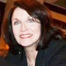 Ellen Strauss's Instagram, Twitter & Facebook