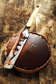 Les Classiques Du Week End La Tarte Au Chocolat Tarte Au Chocolat Tarte Chocolat