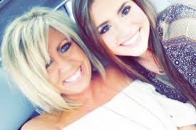 Mother-daughter look-alike contest entrants 2015