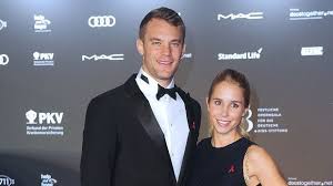 Disaster almost strikes the group f match after a protester parachutes onto the field with the game about to begin. Spielerfrauen Wm 2018 Die Frauen Der Deutschen Nationalmannschaft