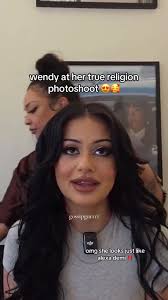 Wendy and Alexa Demie