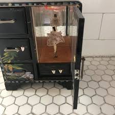 Vintage reuge dancing wedding couple ballerina music box automaton (see video) vintage sankyo shoji wind up music jewelry box spinning ballerina cats pink sale. 1940s Japanese Black Lacquer Ballerina Music Jewelry Box Chairish