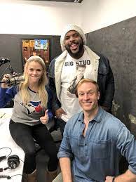 Second helping brings you the very best of the barstool breakfast radio show every monday. Julie Stewart Binks On Twitter Welcome To The Cast Of Barstool Breakfast Kicking It Off On Power 85 Sirius Xm Radio Tomorrow Morning 7 9 Am Et Willcolon66 Francisbarstool Wakeupweird Https T Co Mpabbmh3t6
