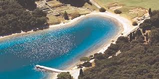 Nalaze se koji kilometar zapadno od istarske obale, nasuprot mjesta fažana, te se sastoje od 14 otoka i otočića. Kayaking Nationalpark Brijuni Erlebnisse Istrien Das Offizielle Tourismusportal Des Tourismusverbandes