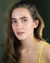 Janaya Navarre's Instagram, Twitter & Facebook