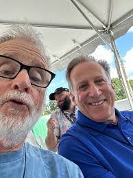 Tom Canavan's Instagram, Twitter & Facebook