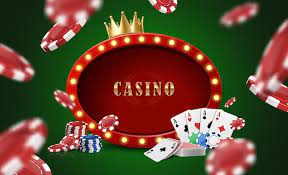 Casino background with poker chips cards and golden crown | Free Vector