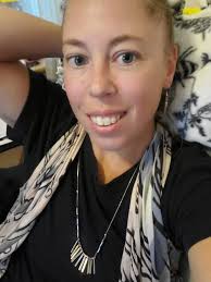 Mixed metal chain arrival at market