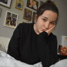 Julia Easterling's Instagram, Twitter & Facebook