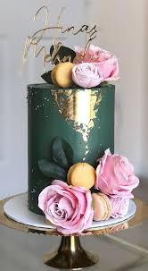 We cannot think about birthdays without thinking of delicious cakes. 38 Beautiful Cake Designs To Swoon Dark Green Gold Foil Cake With Pink Roses