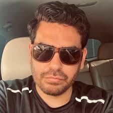 NICOLE HAWIT (@nicoleyareth)