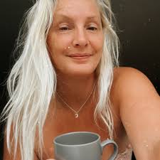 For those of you who do not know me I am Jade. I am 38 years of age and a  mother of three beautiful children. Located in the Wallingford area I have