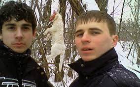 Dnipropetrovsk Maniacs 3 Guys 1 Hammer