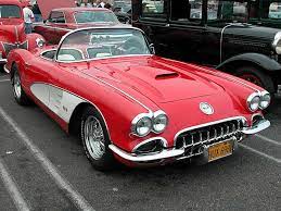 When I Retire Or Become A House Wife An Antique Stingray Corvette Would Be My Dream Ride Classic Cars Vintage Classic Cars Classic Corvette
