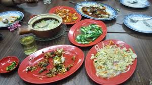 Tarikan wisata yang biasa anda kunjungi di lumut antara lain yaitu wisata alam, wisata berbelanja dan yang lainnya. The 10 Best Restaurants In Lumut Updated June 2021 Tripadvisor