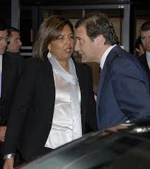 Levou consigo a filha de ambos, júlia, de 12 anos, e teresa, filha de laura de um casamento anterior. Pedro Passos Coelho E Laura Ferreira Tv 7 Dias