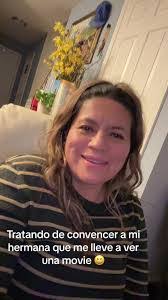 Norma Pineda's Instagram, Twitter & Facebook