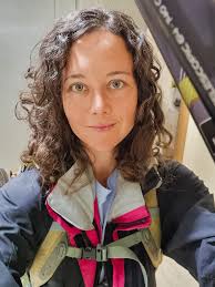 Hi guys, My name is Mano, I just finish my oenology studies at the  University of Montpellier so I am a young french oenologist. I want to go  to South Africa for