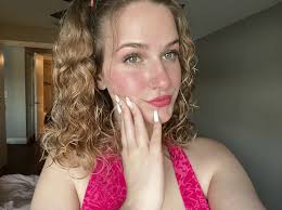 Check out Cassandra Knott (@cassie2sassyy)