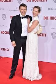See more of simone hanselmann on facebook. Premiere Die Hochzeit Mit Til Schweiger Stefanie Stappenbeck Neuem Freund