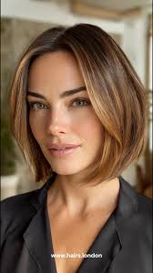 30 Asymmetrical Bob Ideas for an Original Hairstyle ❤💫 Add a twist to your  classic bob with these asymmetrical styles! 💇‍♀️ Perfect for showcasing  creativity and confidence, each look brings a fresh,