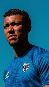 Young Dons. 👍 #AFCW 🟡🔵