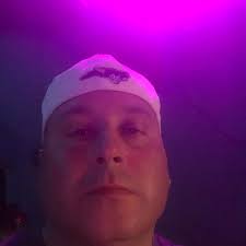 Are sneakers comfy and easy to scoop?