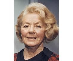 Julie Decarlo's Instagram, Twitter & Facebook