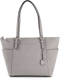 This is michael michael kors hamilton camo handtasche one size braun for your favorite. Graue Shopper Tasche Aus Leder Von Michael Michael Kors 254 Farfetch Com Lookastic