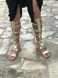 Sandales gladiateur dorées pour hommes, sandales en cuir de gladiateur  hautes longueur genou, sandales de costume de gladiateur - Etsy France