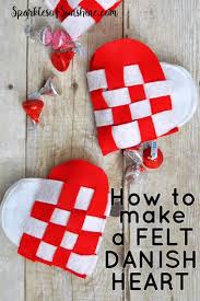 How To Make A Felt Danish Heart For Valentine S Day Sparkles Of Sunshine Felt Hearts Diy Valentine Crafts Easy Felt Crafts