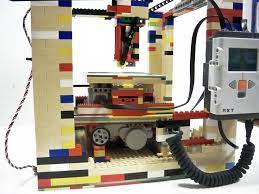 Legobot 3d Printer Made Entirely Out Of Lego 3d Printing Business 3d Printer 3d Printer Machine