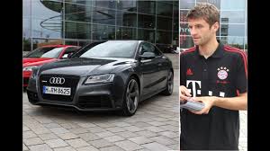The site lists all clubs he coached and all clubs he played for. Fussballer Und Ihre Autos