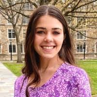 Lily Marks's Instagram, Twitter & Facebook