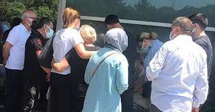 Sosyal medyayı aktif bir şekilde kullanan ikilinin artık çok fazla paylaşım yapmadığı da. Alisan In Kardesi Selcuk Tektas In Saglik Durumu Kritik