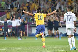 Mycket handlar om att dela glädje med varandra och tänk vad kärleksfullt det är att se flera män ger. Lista Over Svenska Herrlandslagsspelare I Fotboll Wikipedia