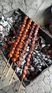 Cara membuat bakso bakar cukup mudah dan sederhana. Bakso Campur Picture Of Bakso Bakar Trowulan Malang Tripadvisor