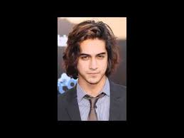 The hairstyle requires natural waves or. Top 5 Avan Jogia Hairstyles Youtube