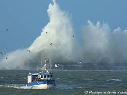 Tempete Port Boulogne Sur Mer Natural Landmarks Landmarks Niagara Falls