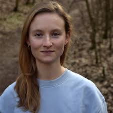 Lisa Oswald's Instagram, Twitter & Facebook