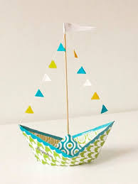 Tutoriel Diy Faire Un Bateau En Papier Via Dawanda Com Design Origami Mobil Origami Bateau Papier